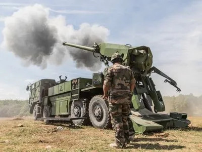 Украина получит от Дании 19 артиллерийских установок "Caesar"