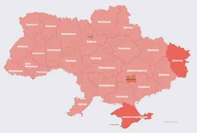 По всій Україні оголошена повітряна тривога