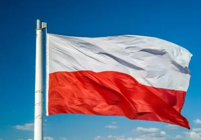Президент Польши подписал изменения в закон о помощи украинским беженцам