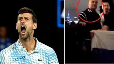 Батька Новака Джоковича зняли на Australian Open позуючим для фото з прихильниками путіна
