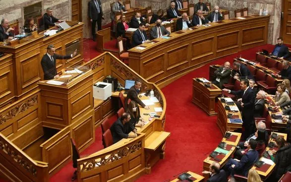 Прем'єр-міністр Греції виграв вотум недовіри через скандал із прослуховуванням телефонних розмов