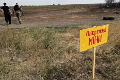 Російські окупанти використовують цивільних для виявлення проходів через мінні поля - ЦНС