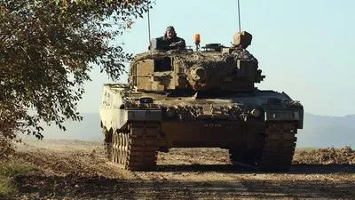 Дания не исключает возможности передачи танков Украине