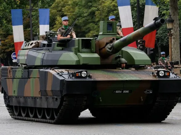 Франція все ще розглядає питання постачання Україні танків Leclerc