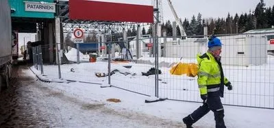Латвия продлила режим чрезвычайного положения на границе с беларусью