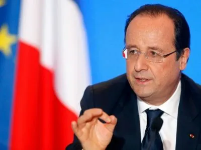 путін робить ставку на те, що Захід втомиться і піде на вигідні рф переговори - експрезидент Франції Олланд