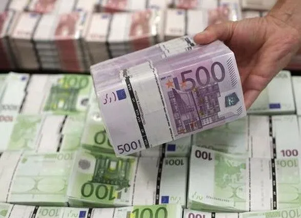 В ЄС анонсували виділення першого мільярду євро на швидке відновлення України