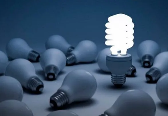Украинцы уже получили 1 млн энергосберегающих лампочек