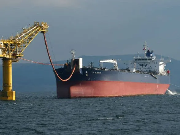 С сегодняшнего дня в ЕС начало действовать эмбарго на морской импорт российской нефти