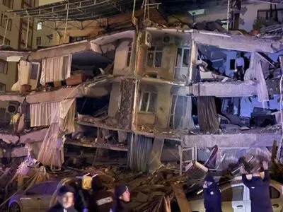 Землетрус у Туреччині: 76 людей загинули