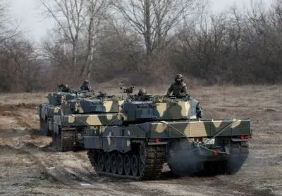 Германия, Дания и Нидерланды до весны 2024 года отправят в Украину более 100 танков
