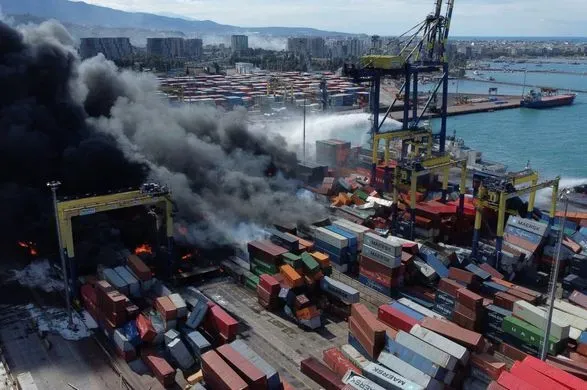 Пожежу в турецькому порту Іскендерун загасили - Міноборони