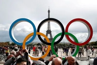 Мер Парижа виступила проти російських спортсменів на Олімпіаді-2024, "поки триває війна"