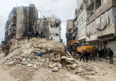 Кількість жертв землетрусу у Туреччині та Сирії перевищила 4800 людей