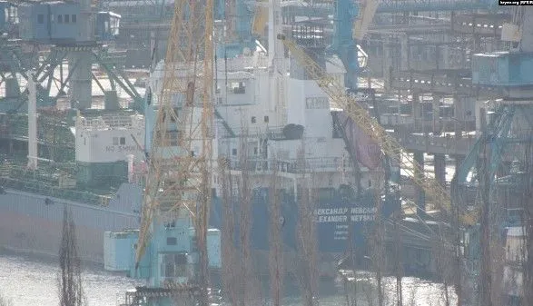 У порту Керчі помітили нафтоналивний танкер - ЗМІ