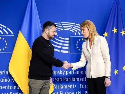 Голова Європарламенту закликала країни ЄС надати Україні системи дальньої дії та винищувачі