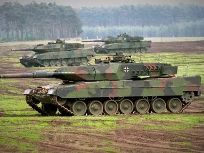 У Німеччині розпочалися навчання українських військових на танках Leopard