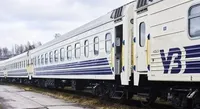 Ворог обстріляв залізницю на Херсонщині: поїзд між Києвом та Херсоном змінить маршрут