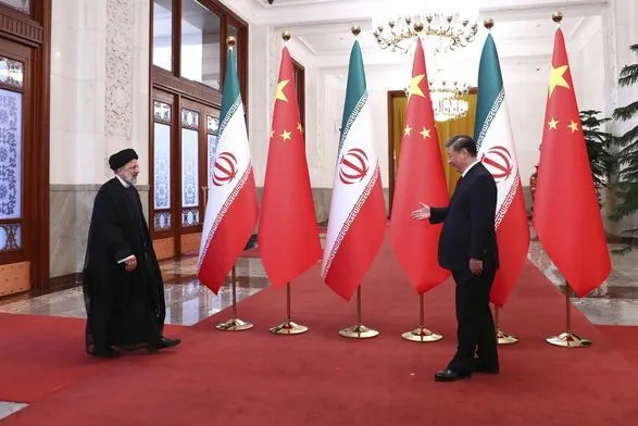 Сі Цзіньпін висловив підтримку Ірану на тлі тиску Заходу