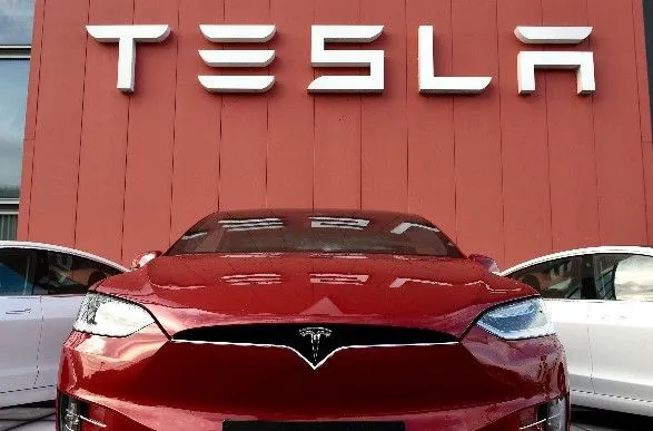 Tesla отзывает 362 000 автомобилей в США из-за программного обеспечения Full Self-Driving