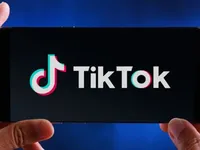 У Нідерландах планують ввести заборону на використання TikTok на робочих телефонах держслужбовців