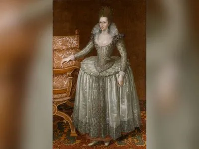 На месте крушения корабля 17 века нашли сундук со свадебным платьем