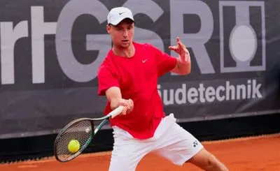 Тенісист Крутих завершив виступи на турнірі у Досі