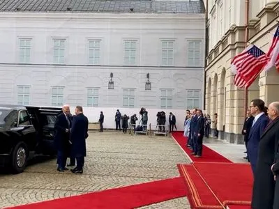 Байден у Варшаві зустрівся з президентом Польщі