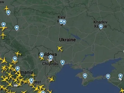 Над воздушным пространством Украины зафиксирован гражданский самолет