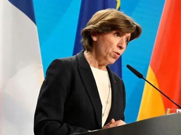 Суд над Путиным за военные преступления "возможен" - министр иностранных дел Франции