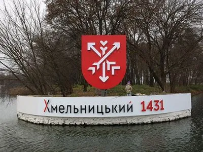 Вражеская атака на Хмельницкий: мэр сообщил, что погиб спасатель