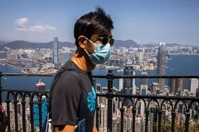 Гонконг отменил один из последних в мире мандатов на ношение маски из-за Covid-19