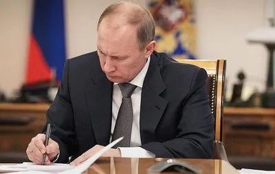 путін підписав закон про припинення участі росії в ядерному договорі з США