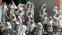 Более 700 иранских школьниц отравились неизвестным токсичным веществом