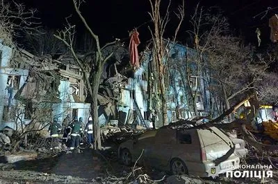 У Запоріжжі з-під завалів зруйнованого будинку рятувальники деблокували тіла ще двох людей