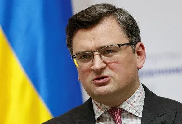 Кулеба закликав прокурора МКС розслідувати розстріл українського військового за слова "Слава Україні"