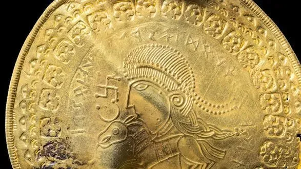 Ученые нашли в датских сокровищах старейшее упоминание о скандинавском боге Одине
