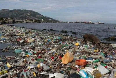 Рівень пластику в океанах до 2040 року може потроїтися - дослідження