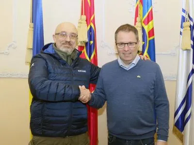 Резніков зустрівся з колегою з Норвегії: назвав передачу Україні двох NASAMS "чудовими новинами"