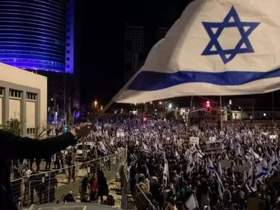 Один з наймасштабніших протестів в Ізраілі: люди проти радикальної розбудови судової системи