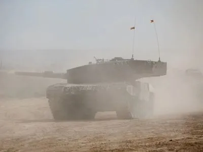 Украинские военные завершили учения на танках Leopard в Испании