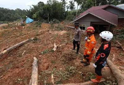 Зсув ґрунту в Індонезії: 46 загиблих і 9 зниклих безвісти