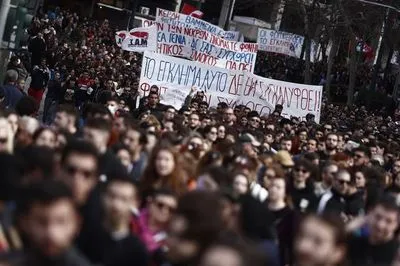 Сутички в Греції: 40 тисяч людей вийшли на протести проти трагедії поїзда