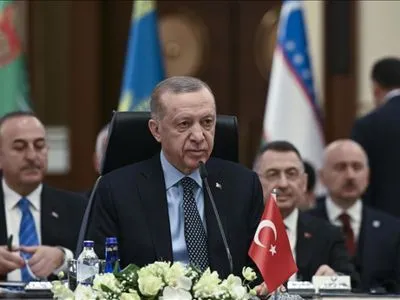 Ердоган заявив, що постійно контактує з путіним та Зеленським і хоче повернути рф та Україну за стіл переговорів
