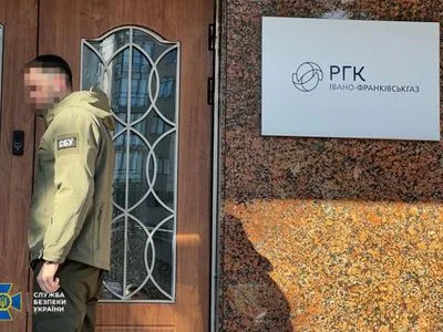 Хищения на миллиарды гривен: правоохранители пришли с обысками в 16 облгазов Фирташа