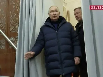 Кремль офіційно повідомив про візит путіна до Маріуполя