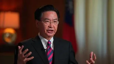"Мы не идиоты": министр иностранных дел Тайваня раскритиковал попытки Китая сыграть "миротворца" в Украине