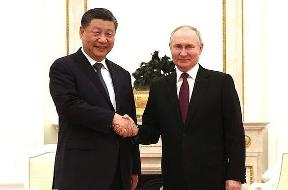 Сі Цзіньпін: Китай відіграватиме "конструктивну роль у просуванні політичного врегулювання українського питання"