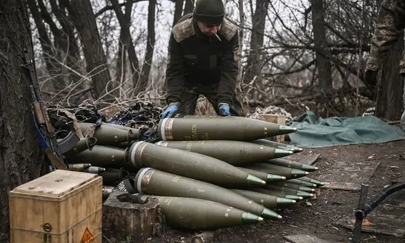 Лідери країн ЄС схвалили план закупівель боєприпасів Україні