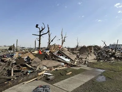 Торнадо у США: зруйновані міста, понад 20 загиблих